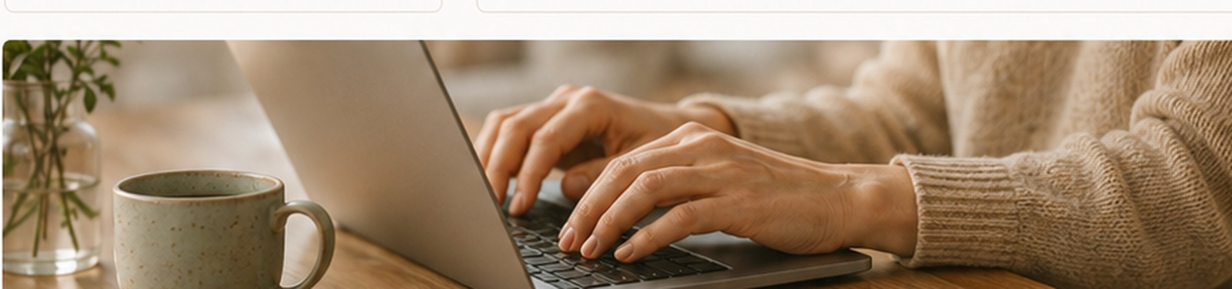 Spotkanie online przy laptopie i filiżance kawy